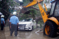 NEWS - Indien: Überschwemmungen nach starkem Regen in Mumbai