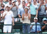 PEOPLE - Wimbledon: Federer gegen Anderson - Mirka leidet auf der Tribüne