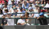 PEOPLE - Wimbledon: Federer gegen Anderson - Mirka leidet auf der Tribüne