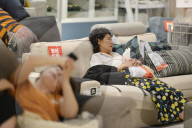 FEATURE - Mach mal Pause! Mittagsschlaf bei IKEA in Nanjing