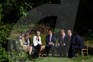 NEWS - Prinz Charles lädt zum 'Western Balkans Summit' Empfang im St James's Palace Garten