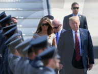NEWS - Donald und Melania Trump treffen in London Stansted ein