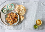 Hähnchenpfanne mit Gurken-Minz-Joghurt, Chicken with Cucumber Mint Yoghurt