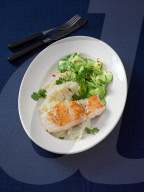 Seelachs mit scharfem Gurkensalat, Pollack with Cucumber Salad