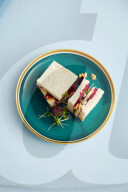 Sandwiches mi Roter Bete und Stilton, Sandwiches with beetroot and Stilton