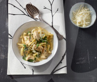 Chicken Alfredo, One Pot Pasta with Chicken