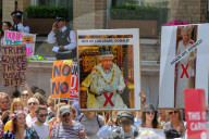 NEWS - "Bring the Noise March": Trump Protest in London
