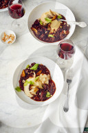 Wildschweinragout mit Kräuterseitlingen, Wild Boar Ragout King Oyster Mushrooms