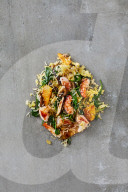 Bratreis mit Spinat und Garnelen, Fried Rice with Spinach and Prawns  