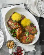 Persiches Hähnchen mit Granatapfel und Pilaw, Persian chicken with pomegranate and pilaf