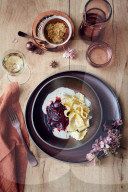 Breite Bandnudeln mit Fortina-Sauce, Tagliatelle with fontina sauce