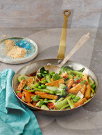 Asia-Pfanne mit Knuspertofu, Asian pan with crispy tofu