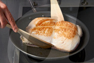 Step 6, Gefüllte Putenbrust, Step 6, Stuffed Turkey Breast, Turning