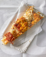 Pizza Salami vom Blech, Pizza Salami on baking sheet