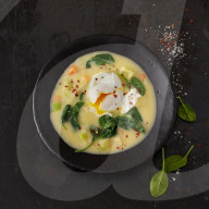 Kartoffelsuppe mit Pochiertem Ei, Potato soup with poached egg