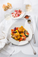 Knusprige Ofenkartoffeln mit Ratatouille, Crispy baked potatoes with ratatouille