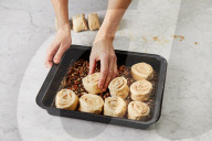 Step Nuss-Karamell-Schnecken, Step Nut and Caramel cake