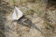 Do it yourself: Toy Sailboat made of Canvas and Flotsam