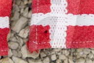 Do it yourself: Toy Sailboat made of Flotsam and Kitchen Towel