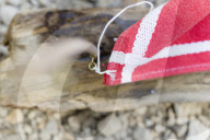 Do it yourself: Toy Sailboat made of Flotsam and Kitchen Towel