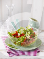 Gruener Salat mit Tomaten und Tofu, Lettuce with Tomatoes and Feta