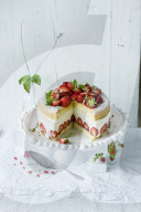 Erdbeer-Biskuittorte, Strawberry Sponge Cake