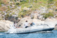 PEOPLE - Sylvester Stallone schippert mit seinen Kids in Südfrankreich herum