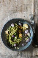 Pasta mit gebratenen Radieschen, Pasta with fried radishes