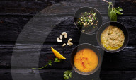Süsssaurer Mango-Chili-Dip, Feuriges Sesampesto und leichter Cashew-Mandel-Dip, Hot Mango Dip, vegan Sesame Pesto and vegan Cashew Almond Dip