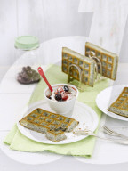 Mohnwaffeln mit Kirschcreme, Poppyseed Waffles with Cherry Mousse