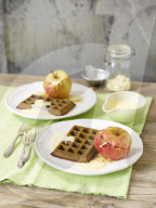 Gewürzwaffeln mit Bratapfel, Seasoning Waffles with Roast Apple