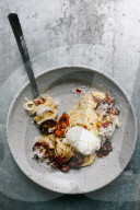 Spaghetti mit Burrata und Ofentomaten, Spaghetti with Tomatoes and Burrata