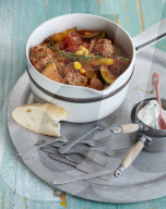 Food for Children: Hack-Gemüse-Topf, Hotpot with Meatballs and Vegetables