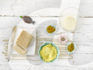 Selbstgemachte Butter mit verschiedenen Gewürzen, Butter with Spices