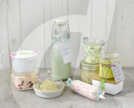 Verschiedene Buttersorten selbstgemacht zum Verschenken, Various flavored Butter