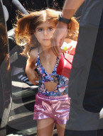PEOPLE - Klein Penelope Kardashian ist eine wahre Fashionista