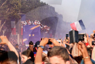 WM 2018 - Die Weltmeister werden in der Champs Elysée gefeiert