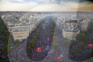 WM 2018 - Die Weltmeister werden in der Champs Elysée gefeiert