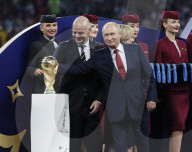 FEATURE - Pix of the Day: Bilder des Tages