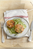 Lachsfrikadellen mit Gurkensalat, Salmon Balls with Cucumber Salad