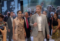 PEOPLE - Harry und Meghan besuchen die Nelson Mandela Ausstellung im Southbank Center (weitere Bilder)