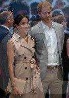 PEOPLE - Harry und Meghan besuchen die Nelson Mandela Ausstellung im Southbank Center (weitere Bilder)