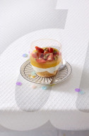Joghurtcreme mit Erdbeeren, Yogurt Mousse with Strawberries