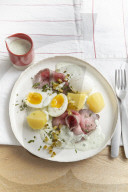 Eier mit grüner Sauce und Roastbeef, Eggs with green Sauce and Rostbeef