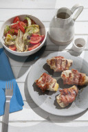 Cordon Bleu vom Grill und Fenchel-Tomaten-Salat, Cordon Bleu and Fennel Tomato Salad
