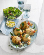 Gefüllte Kartoffeln mit Kräutersalat, Stuffed Potatoes with Herb Salad