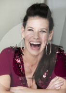 PORTRAIT - Evangeline Lilly