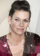 PORTRAIT - Evangeline Lilly