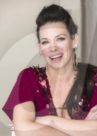 PORTRAIT - Evangeline Lilly