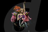 PEOPLE - Kylie Minogue zu Gast bei den Muppets in der O2 Arena in London
